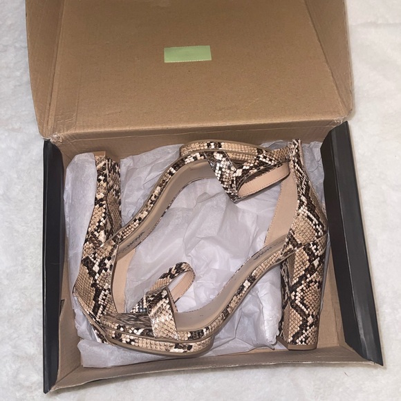 Fashion Nova Pace-02 Heels - Picture 3 of 5